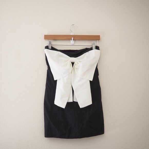 NWT Kimchi Blue Urban Outfitters Emery Black Oversized Ivory Bow Strapless Mini - Picture 5 of 9